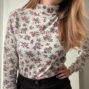 Vintage Floral Turtleneck
